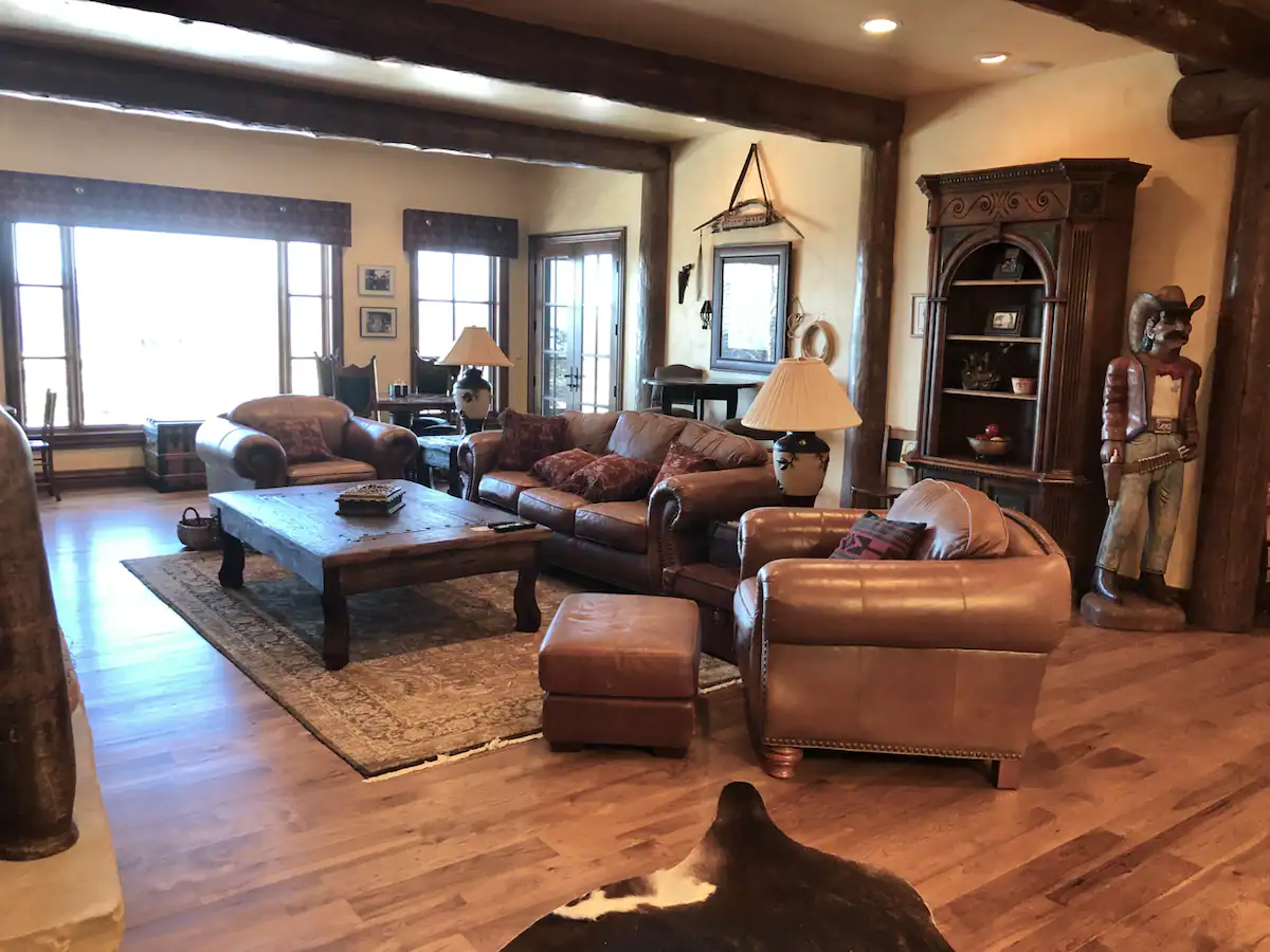 Mountain Elegance interior